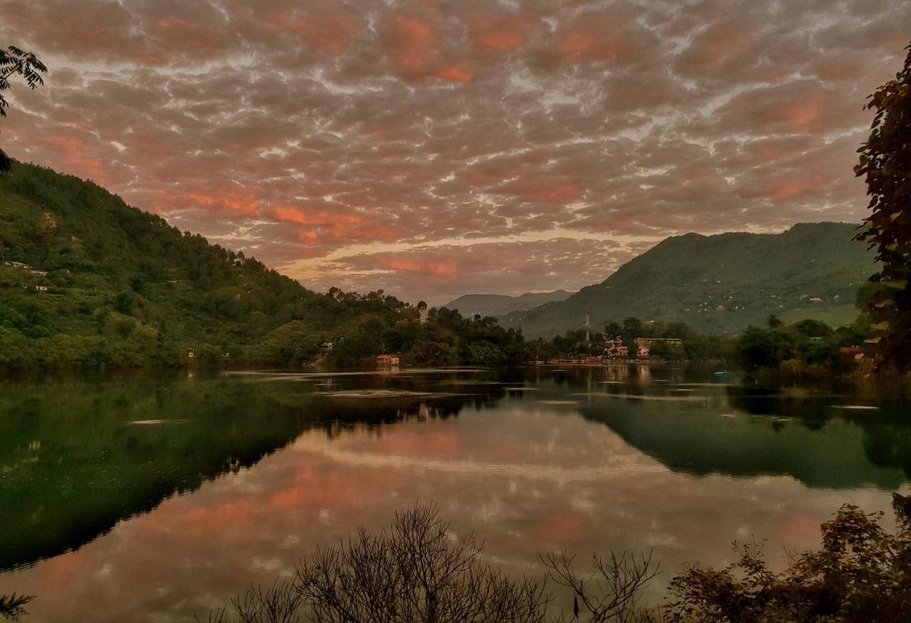 The Lake Resort Naukuchiatal Exterior foto